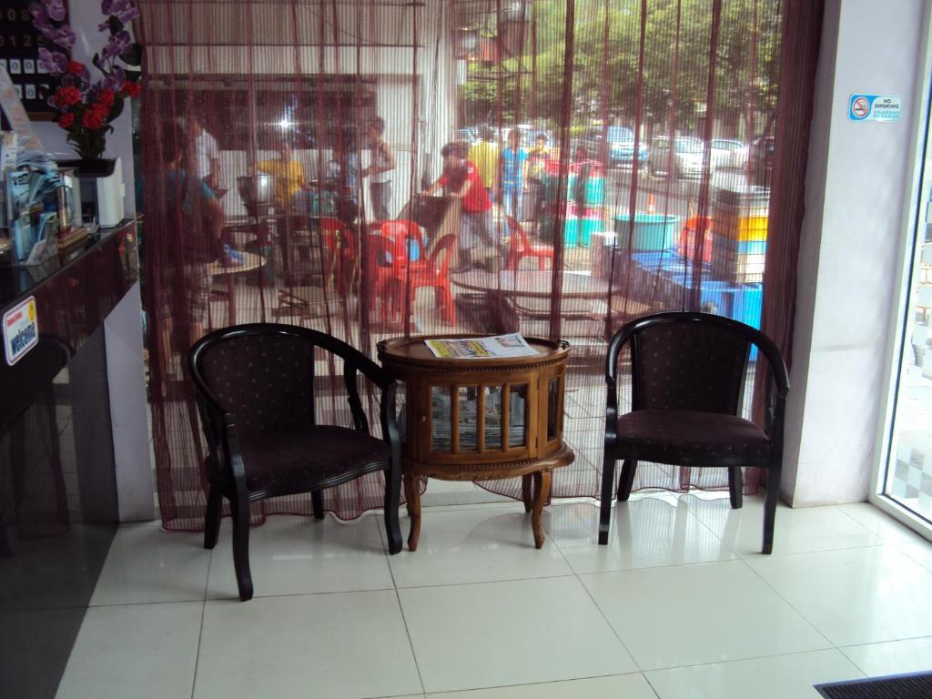 Kinabalu Borneo Hotel 亞庇 外观 照片